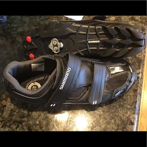 Like New - Men’s MTB Cycling Shoes With SPD Clips